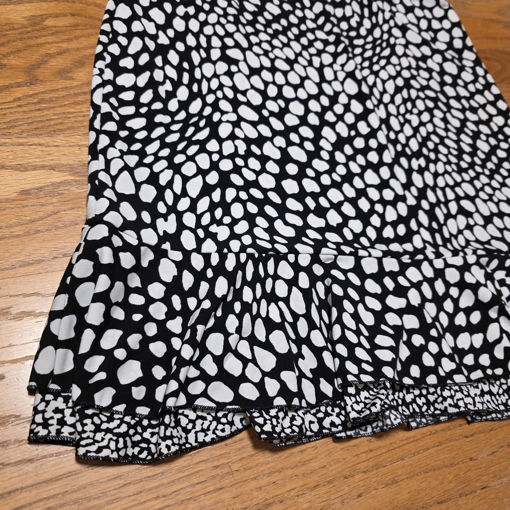 White House Black Market Black With White Polka Dots Skirt Ruffle Hem Women's M - Picture 3 of 11